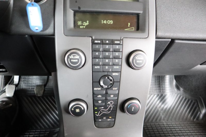 VOLVO C-30 1600 TURBO DIESEL CON 110 CV