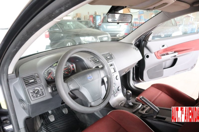 VOLVO C-30 1600 TURBO DIESEL CON 110 CV