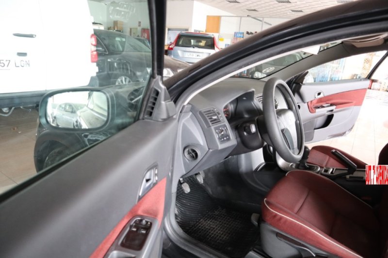 VOLVO C-30 1600 TURBO DIESEL CON 110 CV