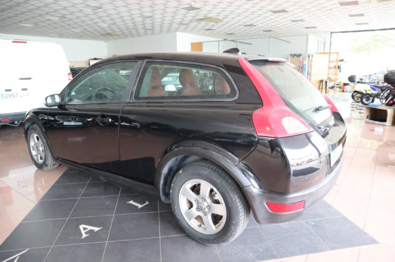 VOLVO C-30 1600 TURBO DIESEL CON 110 CV