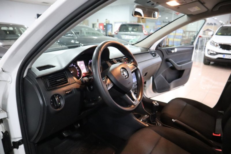 SKODA RAPID 1600 TDI DE 115 CV