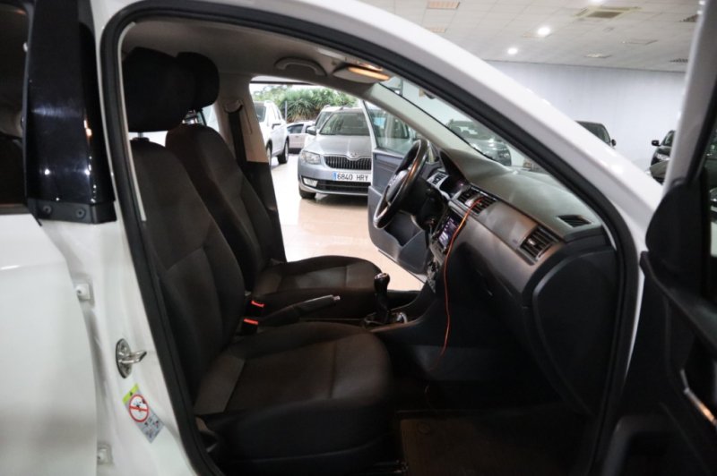 SKODA RAPID 1600 TDI DE 115 CV