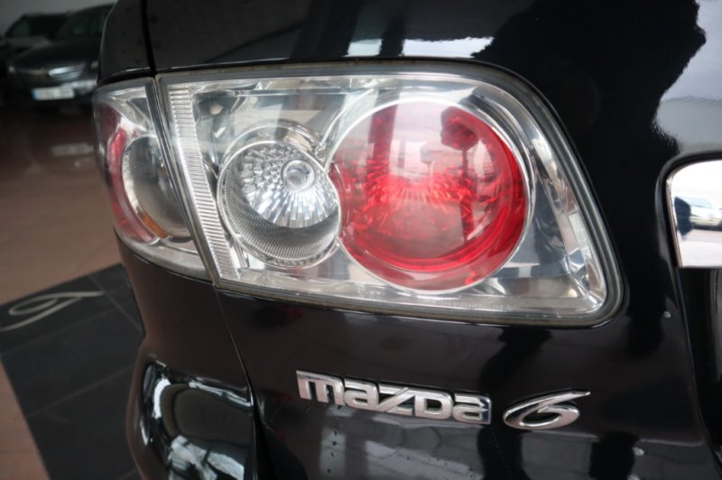 MAZDA 6 DE 2000 CC Y 140 CV