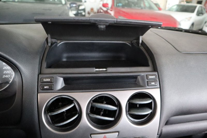 MAZDA 6 DE 2000 CC Y 140 CV