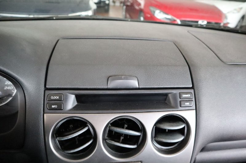 MAZDA 6 DE 2000 CC Y 140 CV