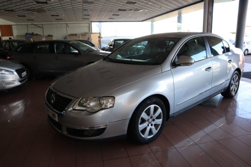 VOLKSWAGEN PASSAT 2.0 TDI DE 140 CV Y 6 VEL.