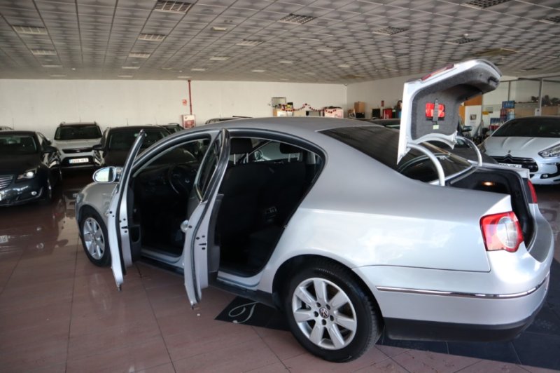VOLKSWAGEN PASSAT 2.0 TDI DE 140 CV Y 6 VEL.