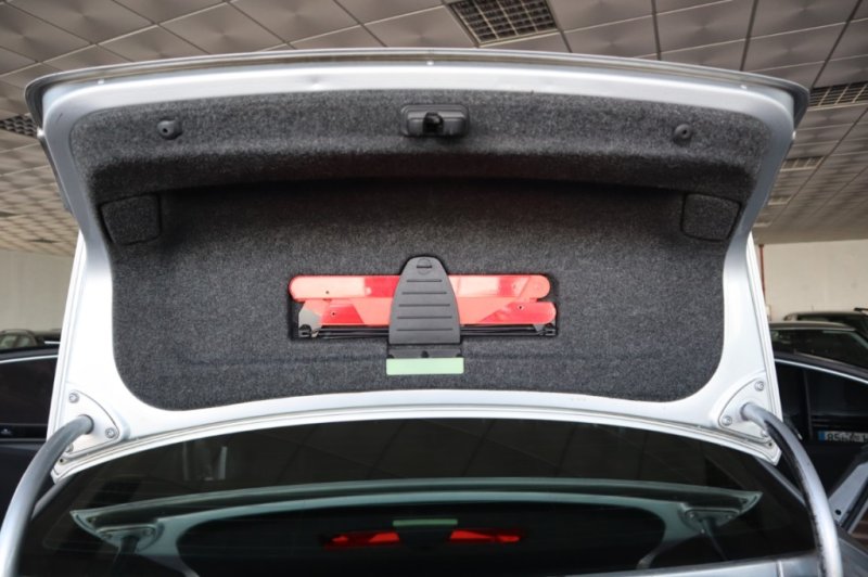 VOLKSWAGEN PASSAT 2.0 TDI DE 140 CV Y 6 VEL.