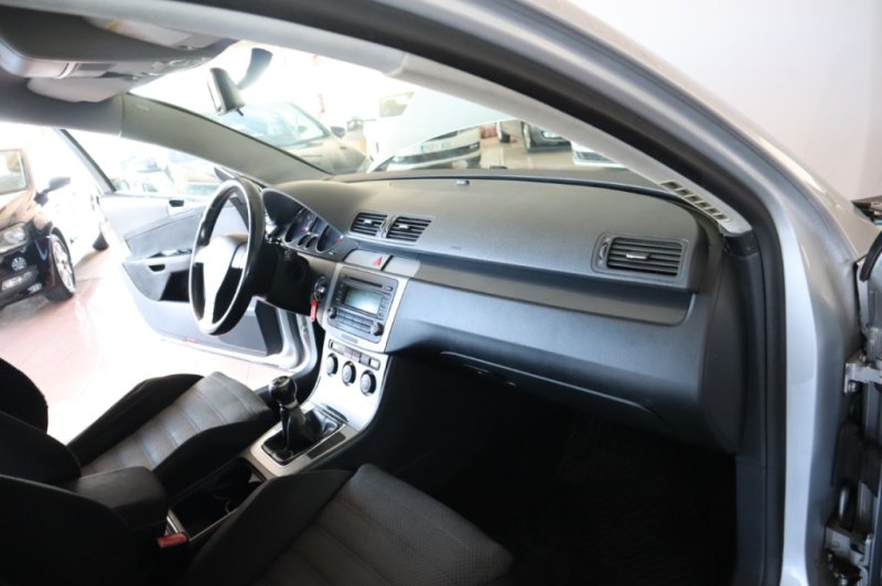VOLKSWAGEN PASSAT 2.0 TDI DE 140 CV Y 6 VEL.