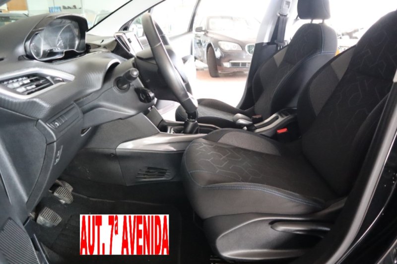 PEUGEOT 2008 SUV 1200 INYECCION DE 82 CV