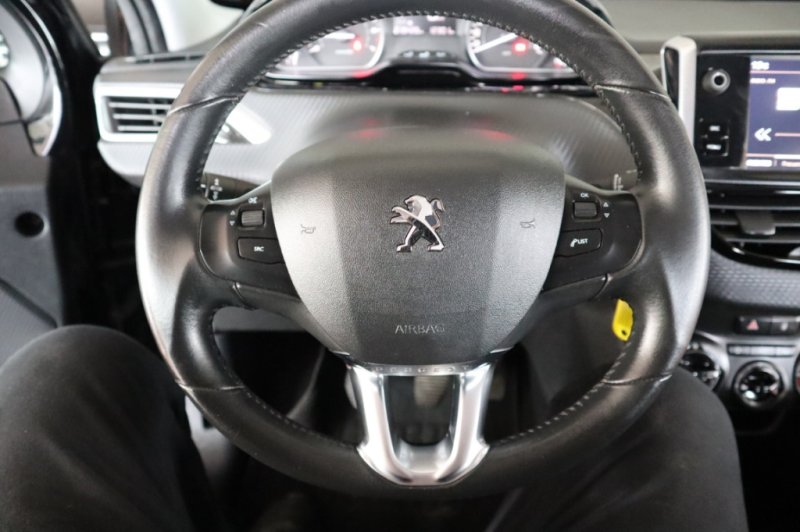 PEUGEOT 2008 SUV 1200 INYECCION DE 82 CV