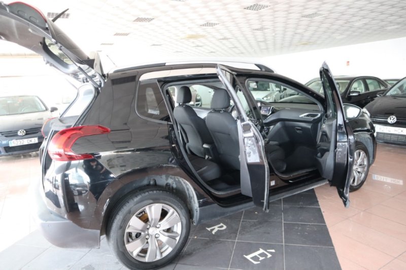 PEUGEOT 2008 SUV 1200 INYECCION DE 82 CV