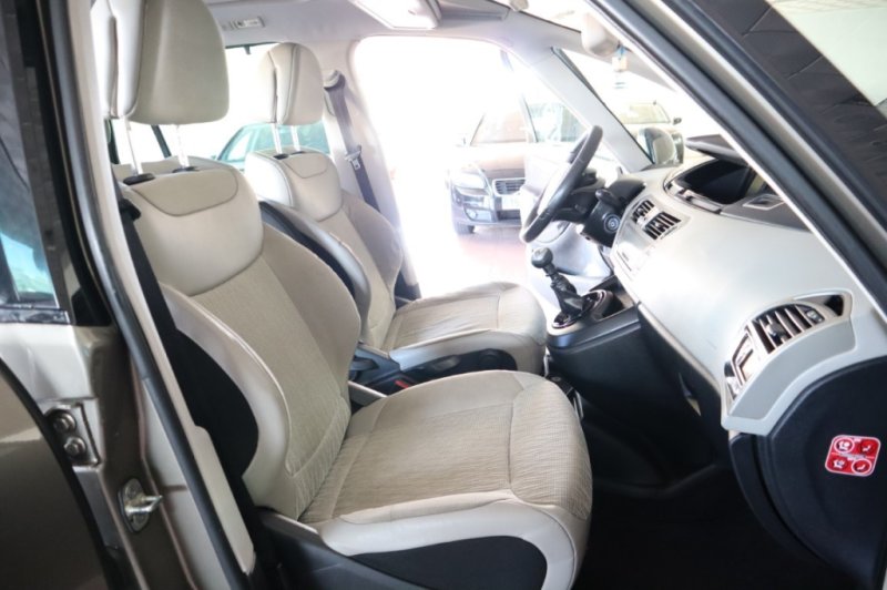 CITROEN C4 GRAND PICASSO 7 PLAZAS   2.0 HDI DE 150 CV Y 6 VEL