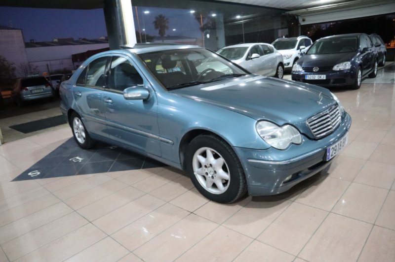MERCEDES-BENZ C 220 CDI DE 143 CV Y 6 VELOCIDADES