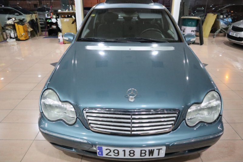 MERCEDES-BENZ C 220 CDI DE 143 CV Y 6 VELOCIDADES