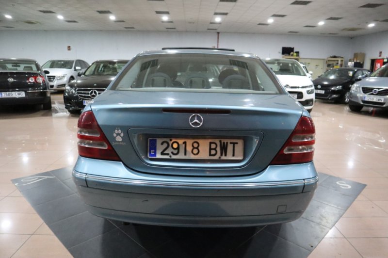 MERCEDES-BENZ C 220 CDI DE 143 CV Y 6 VELOCIDADES