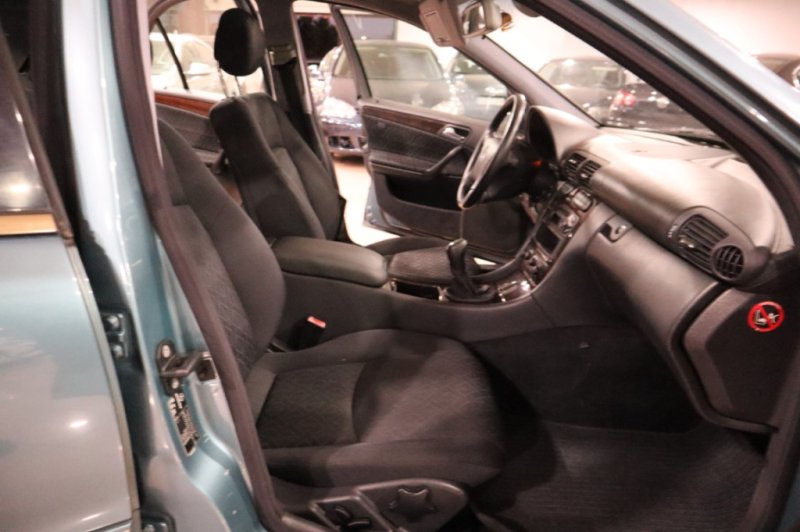 MERCEDES-BENZ C 220 CDI DE 143 CV Y 6 VELOCIDADES