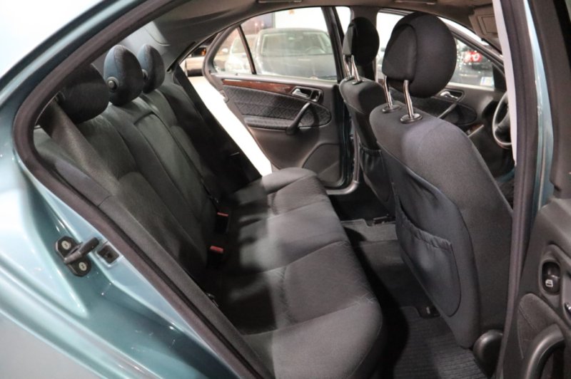 MERCEDES-BENZ C 220 CDI DE 143 CV Y 6 VELOCIDADES