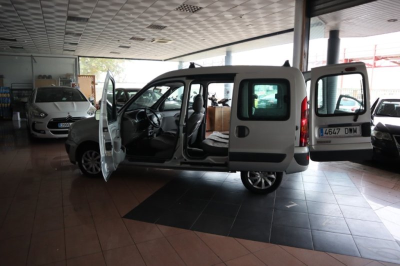 RENAULT KANGOO 1500 TURBO DIESEL DE 82 CV