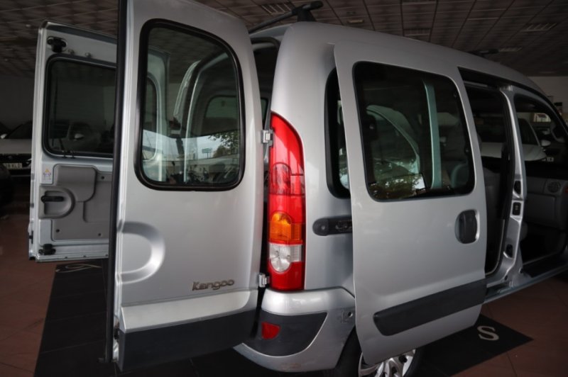RENAULT KANGOO 1500 TURBO DIESEL DE 82 CV