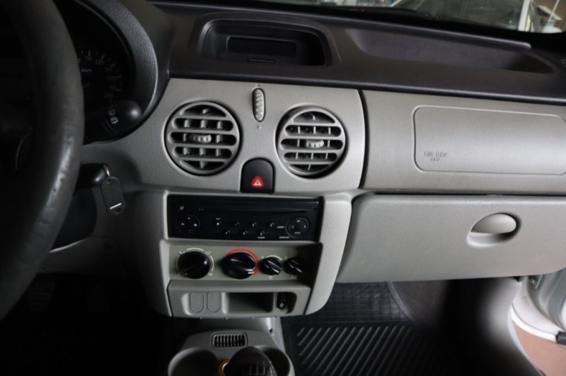 RENAULT KANGOO 1500 TURBO DIESEL DE 82 CV