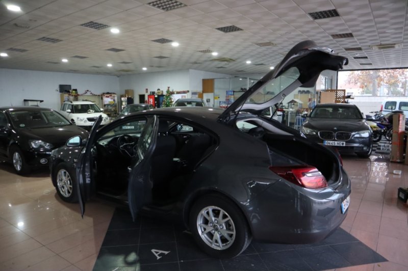 OPEL INSIGNIA 2.O CDTI SELECTIVE