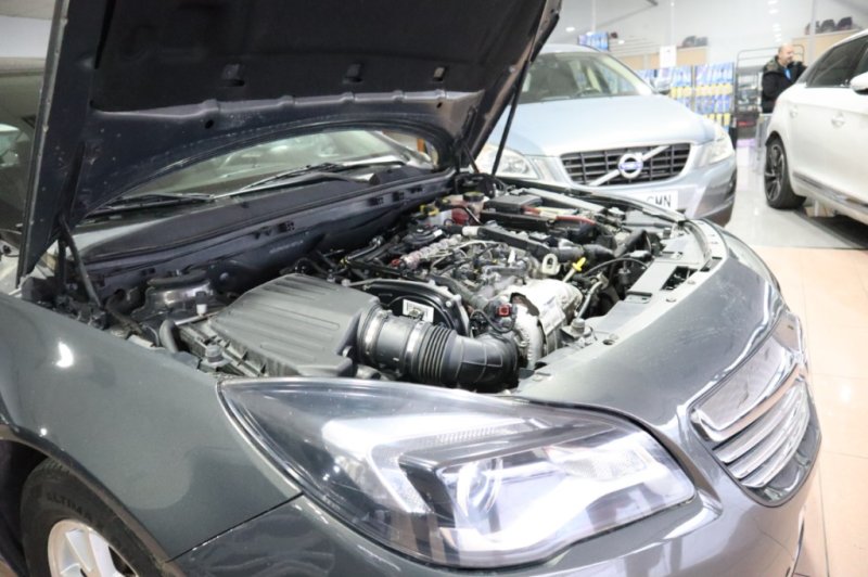 OPEL INSIGNIA 2.O CDTI SELECTIVE