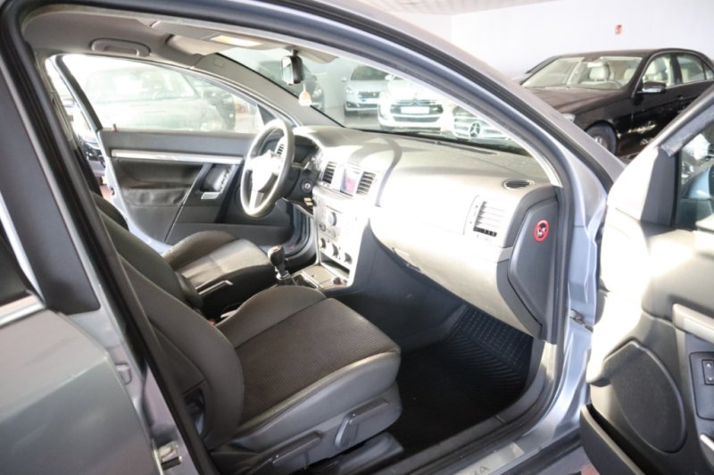 OPEL VECTRA 3.0 TURBO DIESEL DE 184 CV Y 6 VEL.