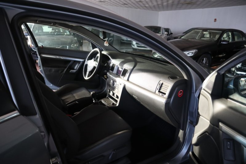 OPEL VECTRA 3.0 TURBO DIESEL DE 184 CV Y 6 VEL.