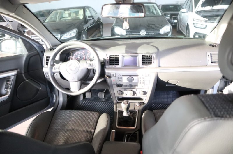 OPEL VECTRA 3.0 TURBO DIESEL DE 184 CV Y 6 VEL.