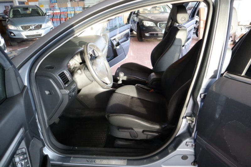 OPEL VECTRA 3.0 TURBO DIESEL DE 184 CV Y 6 VEL.