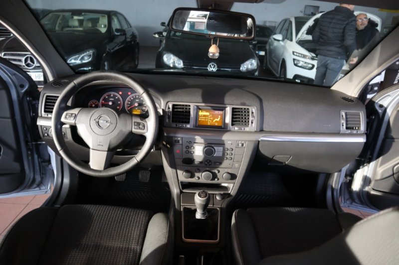 OPEL VECTRA 3.0 TURBO DIESEL DE 184 CV Y 6 VEL.