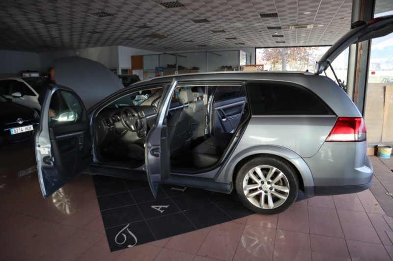 OPEL VECTRA 3.0 TURBO DIESEL DE 184 CV Y 6 VEL.