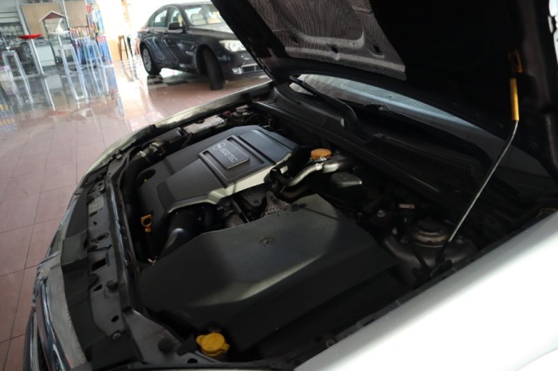 OPEL VECTRA 3.0 TURBO DIESEL DE 184 CV Y 6 VEL.