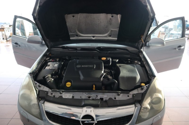 OPEL VECTRA 3.0 TURBO DIESEL DE 184 CV Y 6 VEL.