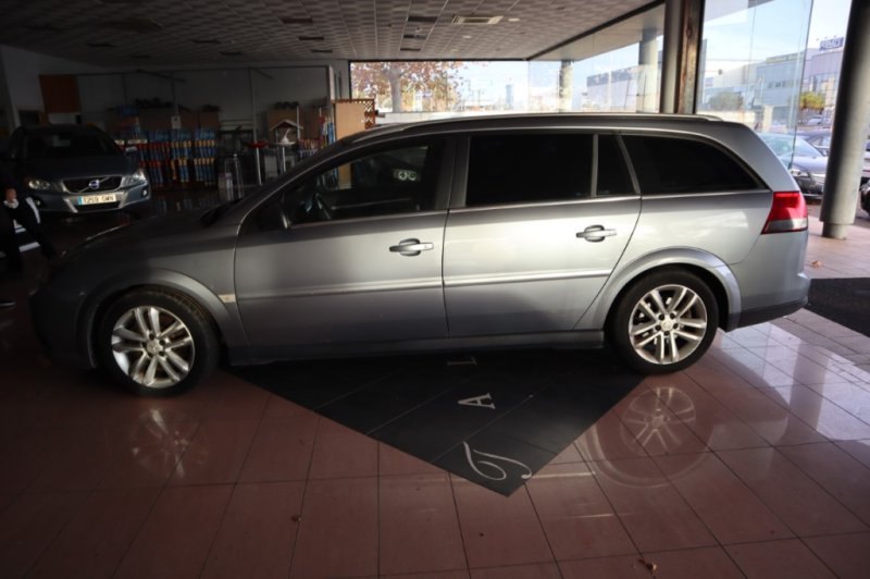 OPEL VECTRA 3.0 TURBO DIESEL DE 184 CV Y 6 VEL.