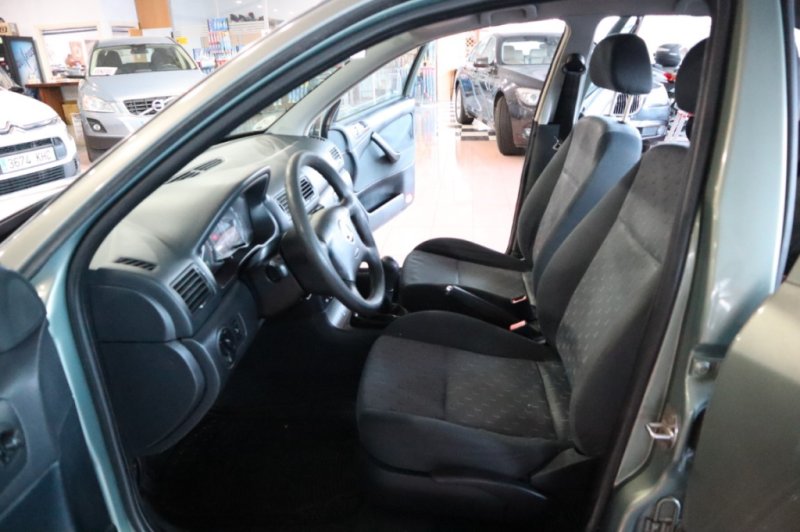 SKODA OCTAVIA 1600 INYECCION DE GASOLINA DE 102 CV