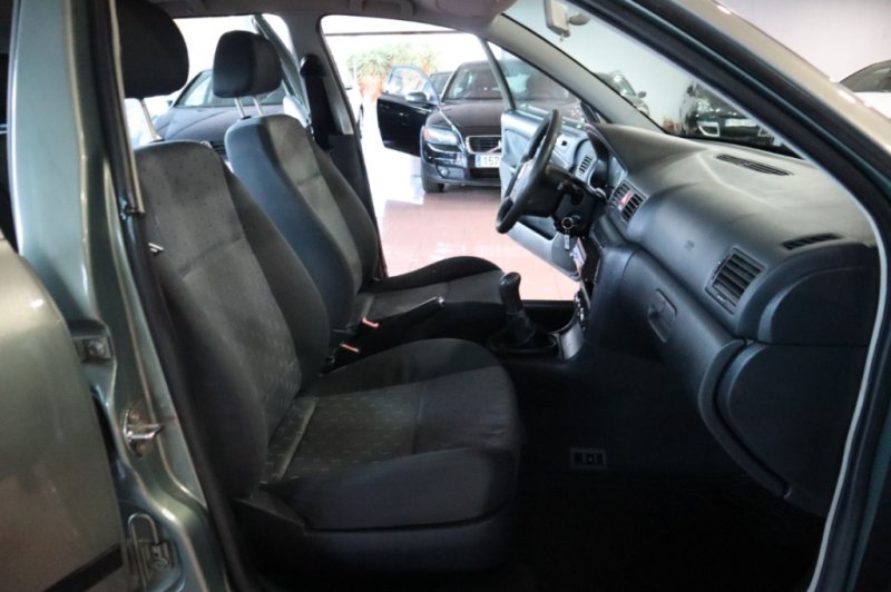 SKODA OCTAVIA 1600 INYECCION DE GASOLINA DE 102 CV