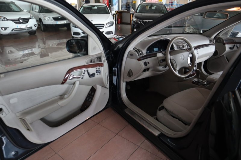 MERCEDES-BENZ S 400 AUTOMATICO CON 250 CV
