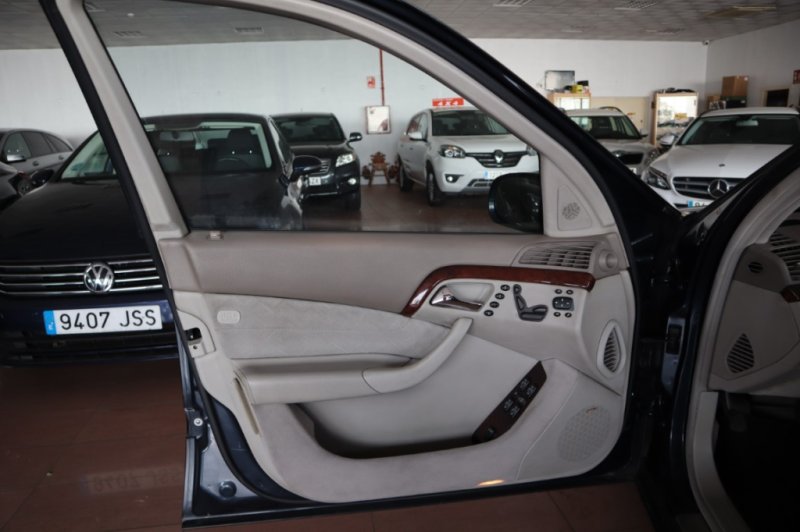 MERCEDES-BENZ S 400 AUTOMATICO CON 250 CV