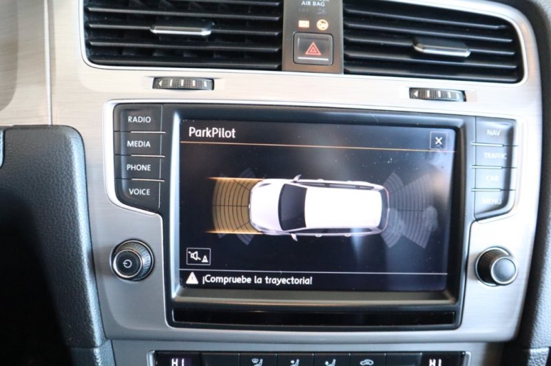 VOLKSWAGEN GOLF 1600 TDI DE 110 CV