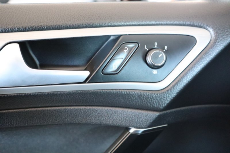 VOLKSWAGEN GOLF 1600 TDI DE 110 CV