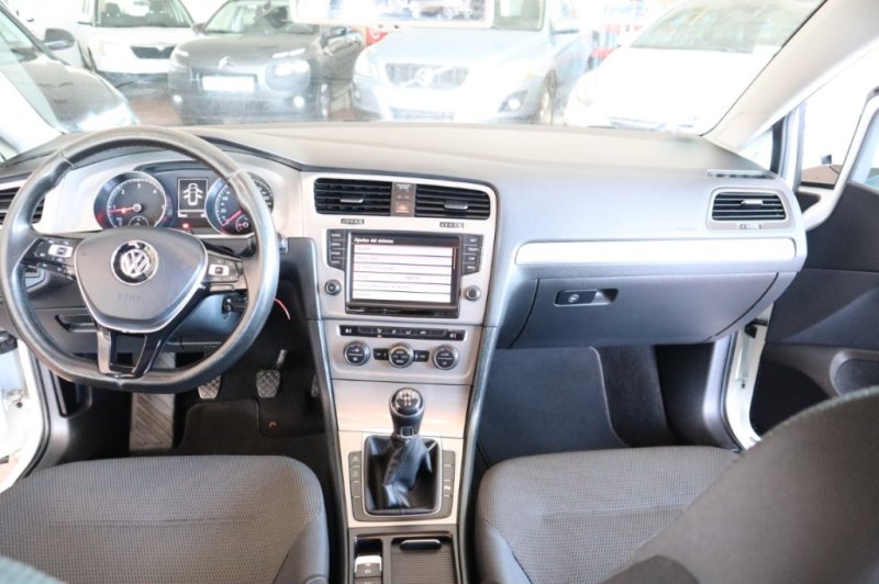 VOLKSWAGEN GOLF 1600 TDI DE 110 CV