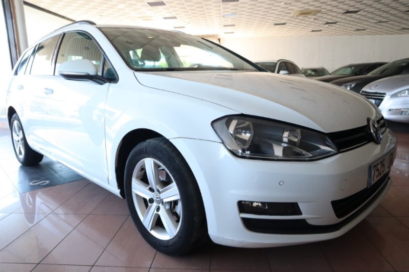 VOLKSWAGEN GOLF 1600 TDI DE 110 CV