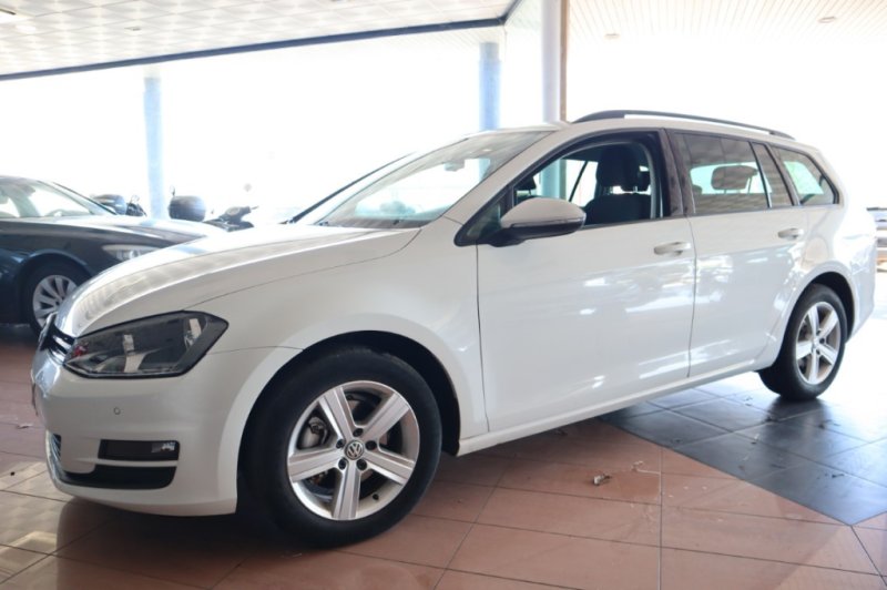 VOLKSWAGEN GOLF 1600 TDI DE 110 CV