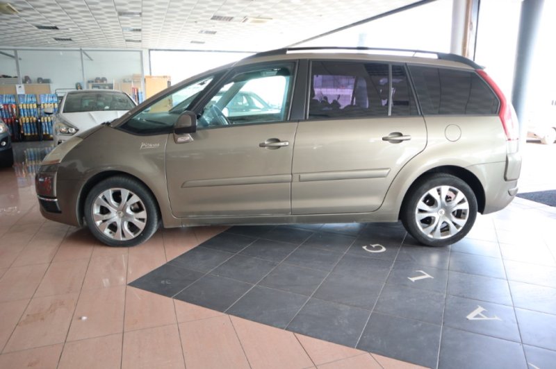 CITROEN C4 GRAND PICASSO 2.0 HDI DE 136 Y CAMBIO AUTOMÁTICO
