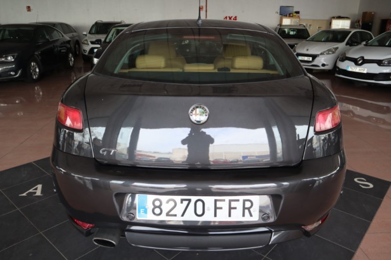 ALFA ROMEO GT 1900 JTD T/DIESEL DE 250 CV Y 6 VEL.