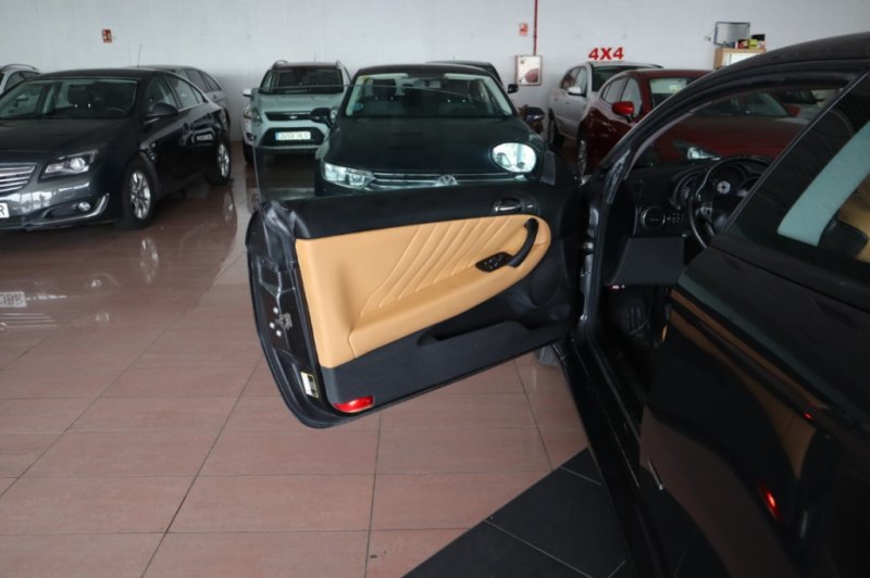 ALFA ROMEO GT 1900 JTD T/DIESEL DE 250 CV Y 6 VEL.