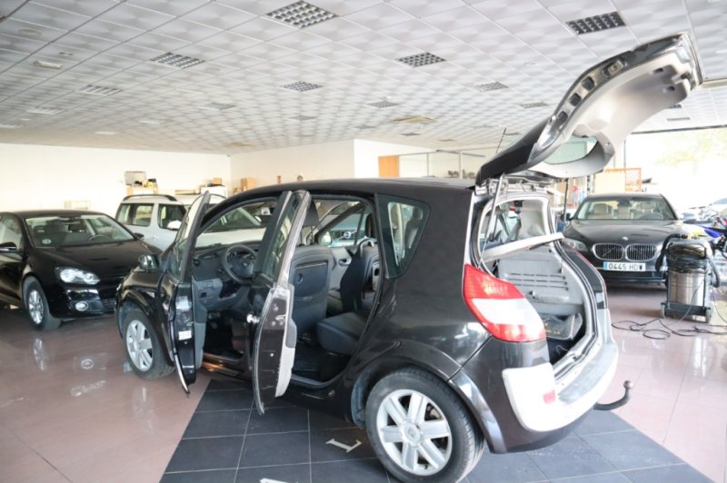 RENAULT SCENIC 1500 CC T/DIESEL Y 105 CV