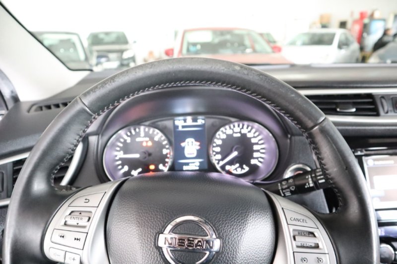 NISSAN QASHQAI TODOCAMINO DE 110 CV